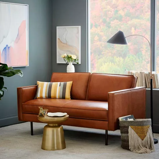 Стильный кожаный диван кофейный
