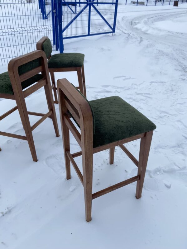 Лутон барный стул на заказ сбоку
