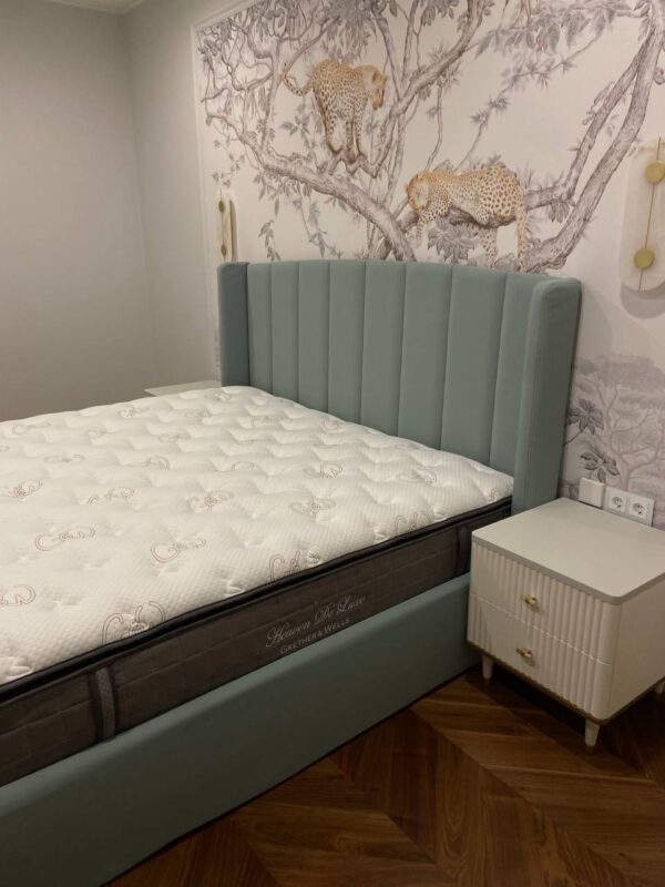 Кровать на заказ Лина