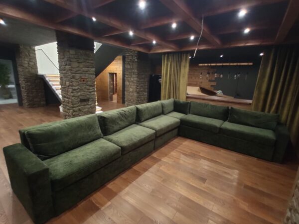 Дизайнерский диван на заказ зеленый